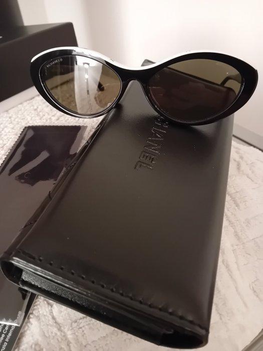 Chanel - Lunettes de soleil, Bijoux, Sacs & Beauté, Lunettes de Soleil & Lunettes | Femmes