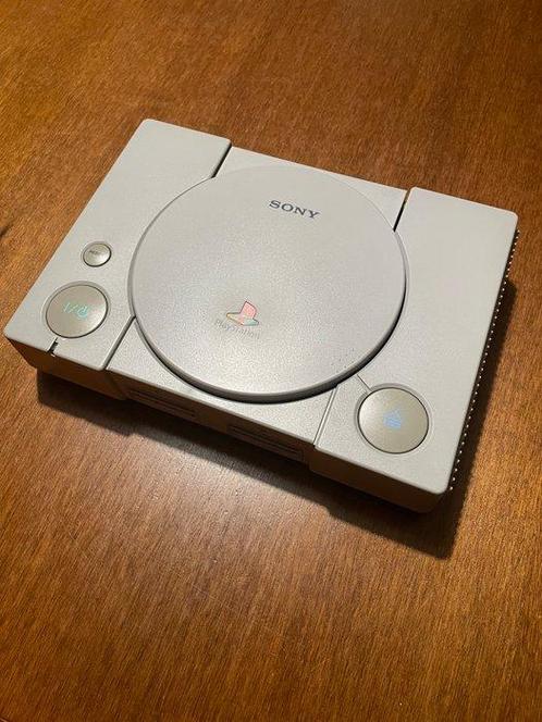 Sony - Playstation 1 (PS1) - model SCPH-9002 PAL with Dual, Games en Spelcomputers, Spelcomputers | Overige Accessoires