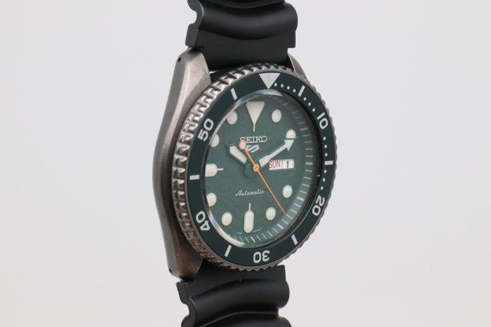 Seiko - Seiko 5 - Sans Prix de Réserve - SRPD77K1 |, Bijoux, Sacs & Beauté, Montres | Anciennes | Antiquités