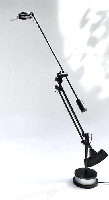 Indoor Amsterdam - Edwin Klein - Tafellamp - ISIS - Metaal,, Antiek en Kunst, Antiek | Meubels | Stoelen en Sofa's