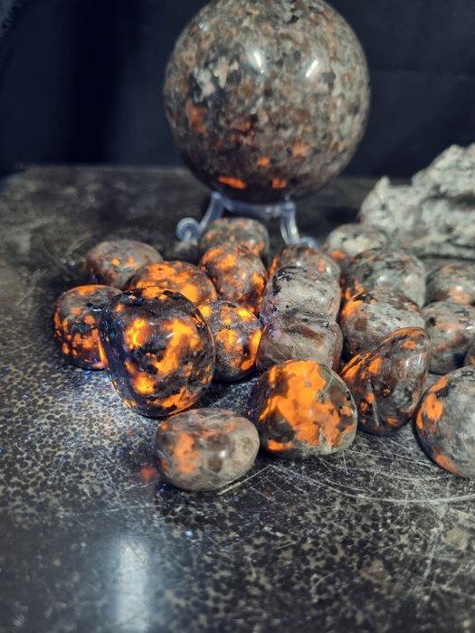 Gros lot de yooperlites - réactif aux UV différentes formes-, Collections, Minéraux & Fossiles