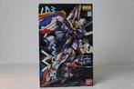 Bandai - Action figure Wing Gundam XXXG-01W (MG) & Wing
