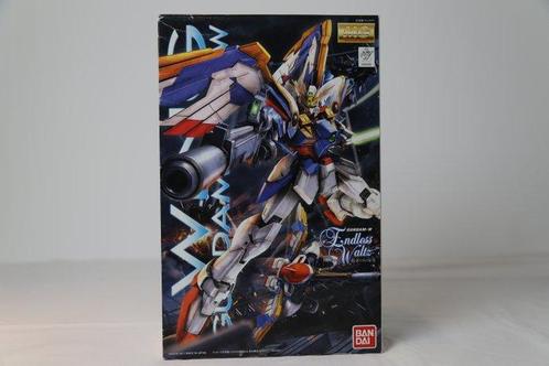 Bandai - Action figure Wing Gundam XXXG-01W (MG) & Wing, Antiek en Kunst, Antiek | Overige Antiek