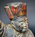 Zeldzame polychrome houten sculptuur van een Hemelse