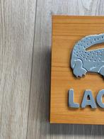 Lacoste « Crocodile » - Enseigne publicitaire - Bois, Métal