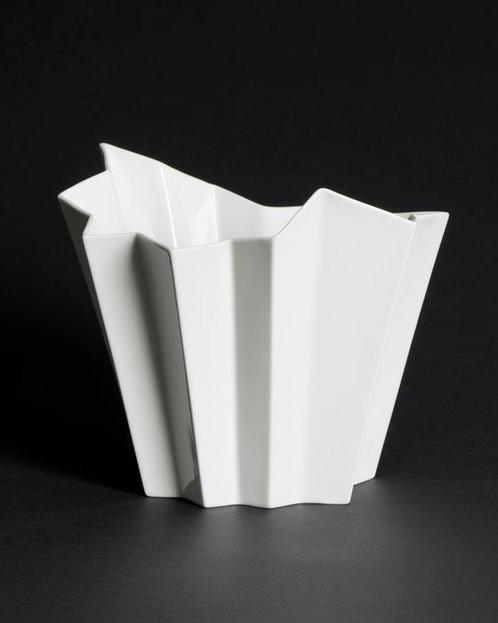 Hutschenreuther - Heinrich Fuchs - Vaas - ARCHAIS -, Antiek en Kunst, Antiek | Meubels | Stoelen en Sofa's