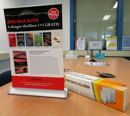 Roll up banner mini, Pocket Desktop roll screen, A3, NIEUW, Articles professionnels, Aménagement de Bureau & Magasin | Commerce & Inventaire