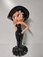 Statue, Betty Boop in a festive dress with hat - 58 cm -