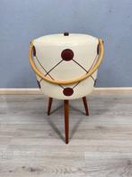 Panier - Bois, Cours dart - Meuble vintage avec de petites