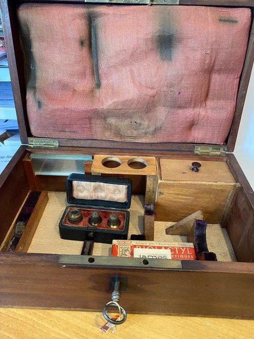Microscope - 1850-1900 - France - artisan, Nachet & Fils, Antiek en Kunst, Antiek | Overige Antiek