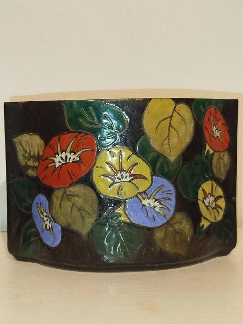 VERRERIE DE LEUNE (1861-1930), enamelled jardinière listed, Antiek en Kunst, Antiek | Glaswerk en Kristal