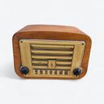 Evans Moulded Plywood Division - Emerson 578a Radio