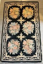 Vloerkleed - 58 in - 35 in - Vintage Naaldpriktapijten, Huis en Inrichting, Stoffering | Tapijten en Vloerkleden, Nieuw