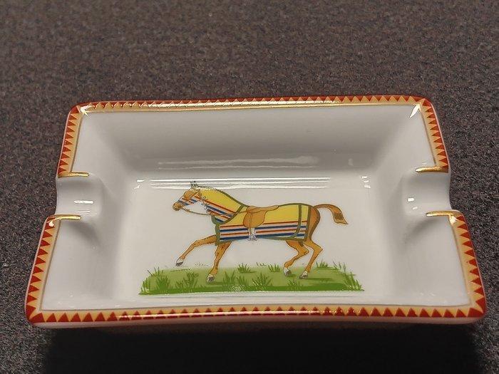 Hermès - Asbak - Porselein - Turf jockey paard koets, Verzamelen, Rookartikelen, Aanstekers en Luciferdoosjes