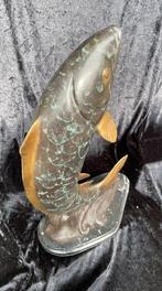 Sculpture, koi - 45 cm high - 45 cm - Bronze patiné, Bronze