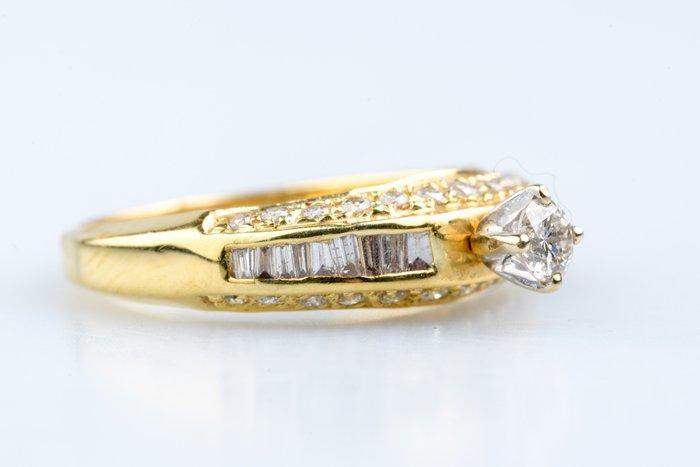 Ring - 18 karaat Geel goud - 0.63ct. tw. Diamant, Bijoux, Sacs & Beauté, Bagues