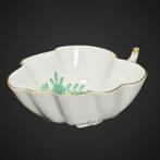 Meissen - Ondiepe kom - Porselein - Groene Indiase bloem