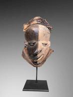 Masque pendé malade - Masque malade - Pende - République, Antiek en Kunst, Kunst | Niet-Westerse kunst