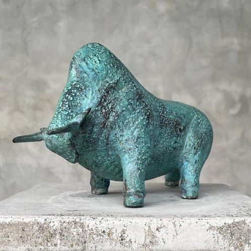 Sculpture, NO RESERVE PRICE - Sculpture of a Striking, Antiek en Kunst, Kunst | Designobjecten