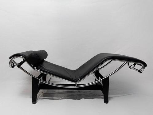Alivar - Le Corbusier - Chaise longue - LC4 - Acier, Cuir, Antiek en Kunst, Kunst | Designobjecten