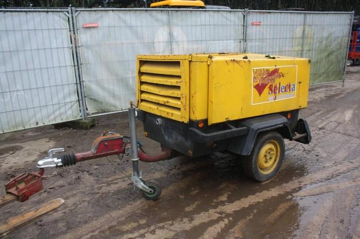 Veiling: Compressor Atlas Copco XAS65 Diesel 11bar 1997, Articles professionnels, Machines & Construction | Pompes & Compresseurs