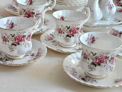 Royal Albert - Service à petit déjeuner (37) - Lavender Rose, Antiek en Kunst, Antiek | Meubels | Tafels