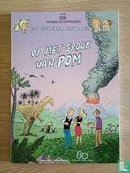Piet Pienter en Bert Bibber - Op het spoor van Pom - 2011, Boeken, Eén stripboek, Verzenden, Zo goed als nieuw, Adriaenssens, Ivan, Auwera, Dirk Van Der, Bongers, Erik, Bouden, Tom, Busschots, Peter, Buyser, Georges De, Calster, Werner van, Cassauwers, Kurt, Christiaen, Henri, Conard, Sébastien, Croon, Reinhart, Cruyssaert, Matthias, Deblieck, Frits, Declercq, Gilbert, Degryse, Willy, Dhondt, Steven, Dijck, Ingrid van, Gansbeke, Benedict van, Geerts, Paul, Gijbels, Erwin, Hove, Jozef Van, Koninck, Mario De, Laeken, Sascha Van, Laureysens, Walter, Lauryssens, Stan, Legendre, Marc, Metdepenningen, Tom, Oppen, Patrick van, Pas, Frederik, Pletinckx, Bart, Potargent, Joey, Riet, Ronald van, Roelens, Patriek, Roover, Bruno de, Rop, Edward De, Rop, Eric De, Rouffa, Marcel, Ryck, Luk De, Schats, Gilbert, Schokaert, Pascal, Sels, Erwin, Seys, Ben, Sioen, Peter-Jan, Stallaert, Dirk, Strzelecki, Caryl, Sutter, Geert De, Swerts, Wim, Vanspauwen, Jos, Velde, Guy Van De, Verhaegen, Marc, Verhaeghe, Christian, Verswijvel, Alex, Vincent, Luc, Vincent, Michaël.