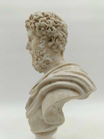 sculptuur, Busto di Lucio Vero - 36 cm - marmerstof