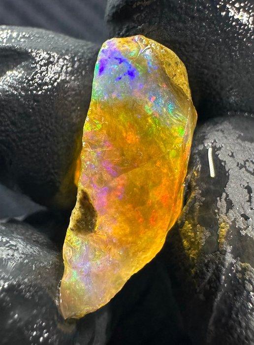 19ct Kristal Opaal Ruw- 3.8 g, Verzamelen, Mineralen en Fossielen