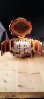 violonnée - M.T déposé Paris - Drankkast - stijl sormani -