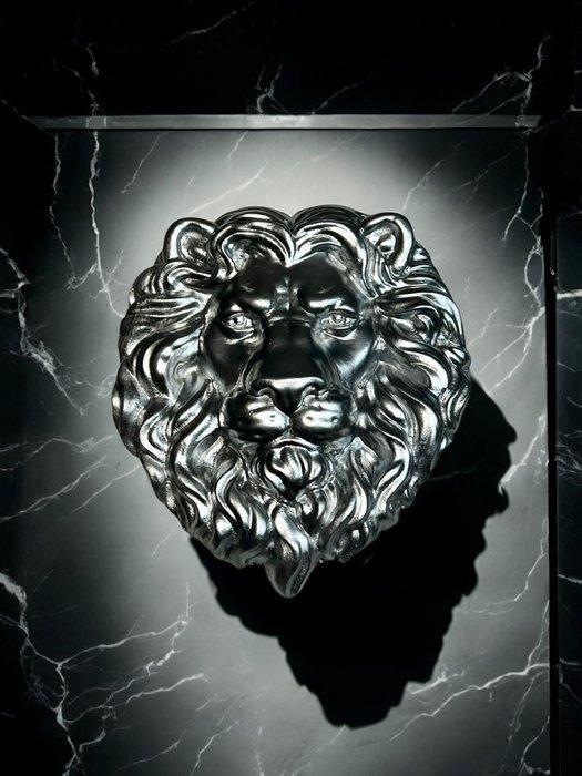 Reliëf, Silver Lion Wall Sculpture - 23 cm - Gips, beton -, Antiek en Kunst, Curiosa en Brocante