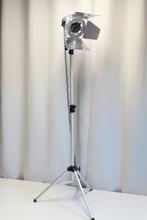 Lampadaire trépied - Projecteur de théâtre - à réglage en, Huis en Inrichting, Nieuw