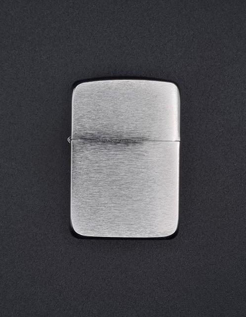 Zippo - 1941 Replica Brushed Chrome - Sans Prix de Réserve -, Verzamelen, Rookartikelen, Aanstekers en Luciferdoosjes
