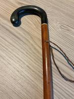 Wandelstok - met handgreep In hout - hoorn, Antiek en Kunst