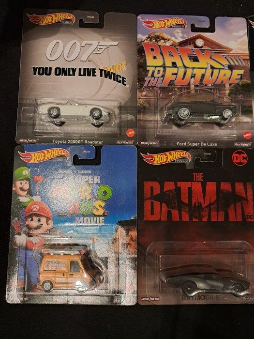 Hot Wheels 1:64 - Modelauto (9) - Batmobile; Ford Super De, Hobby en Vrije tijd, Modelauto's | 1:5 tot 1:12