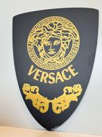 Rob VanMore - Shielded by Versace - 60 cm, Antiquités & Art