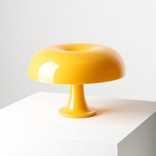 Artemide - Giancarlo Mattioli - Lamp - Geen - ABS, Antiek en Kunst, Antiek | Verlichting