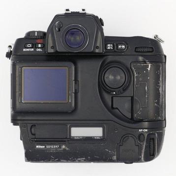 Nikon D1 Digitale reflex camera (DSLR) beschikbaar voor biedingen
