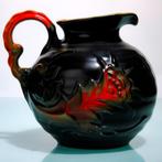 Royal Mosa - Vase - Série Relief Noir et Rouge chez, Antiek en Kunst