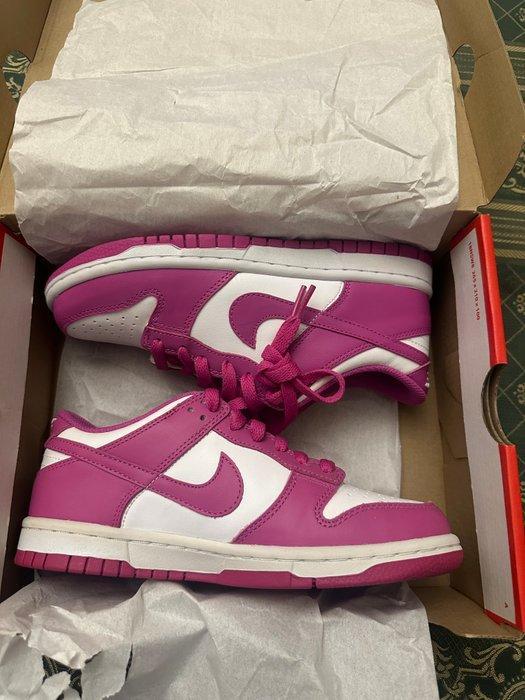 Nike - Platte schoenen - Maat: EU 36 - Nieuw in doos, Kleding | Heren, Schoenen