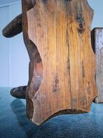 Kruk (2) - Eik - Twee krukken / tafels van eikenhout.