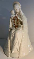 Goebel - Statuette, M.I Hummel - Bloemen Madonna - Maria met, Antiek en Kunst