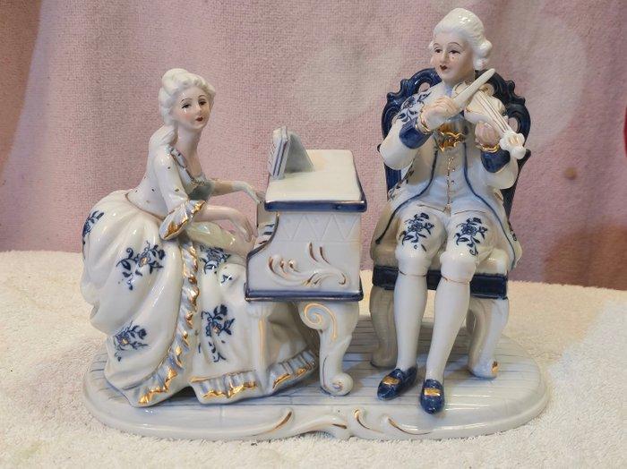 Figuur - Coppia su pianoforte - Porselein, Antiek en Kunst, Antiek | Glaswerk en Kristal
