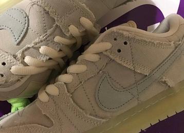 Nike - Dunk Low SB - Sneakers - Maat: EU 42 - Nieuw met tags beschikbaar voor biedingen