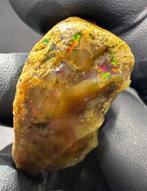 67ct Kristal Opaal Ruw- 13.4 g, Verzamelen