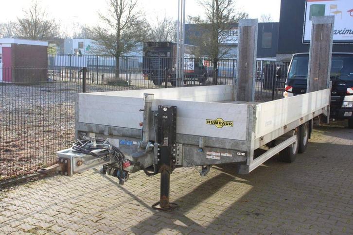 Veiling: Autotransporter Humbaur 2015, Autos : Divers, Remorques, Enlèvement