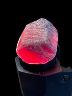 Saffier Adembenemende echte rode saffier! 100% natuurlijk,, Verzamelen