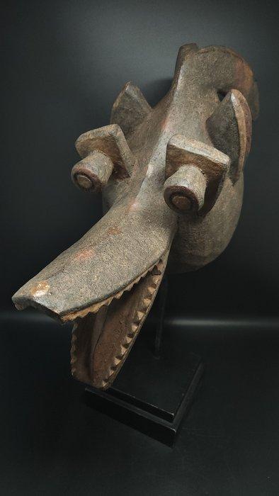 prachtig masker - manbila - Kameroen (Zonder minimumprijs), Antiek en Kunst, Kunst | Niet-Westerse kunst
