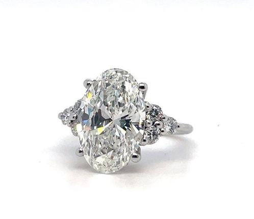 Verlovingsring - 14 karaat Witgoud - 6.39ct. tw. Diamant, Handtassen en Accessoires, Antieke sieraden