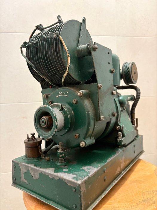 Maritieme objecten - S.T. ltd - Staal / IJzer- Edgar, Antiek en Kunst, Curiosa en Brocante